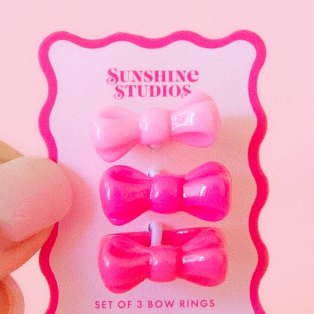 Kitsch Pink Bow Ring Set – Stackable Resin Rings Size 8